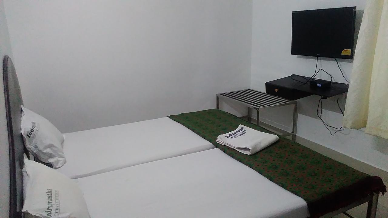 Indraprastha Tourist Home Chottanikara Esterno foto